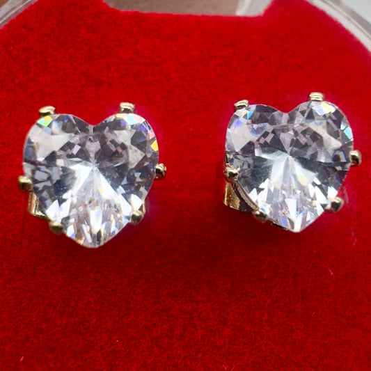 Aritos De Zirconia De Corazón De 7 MM