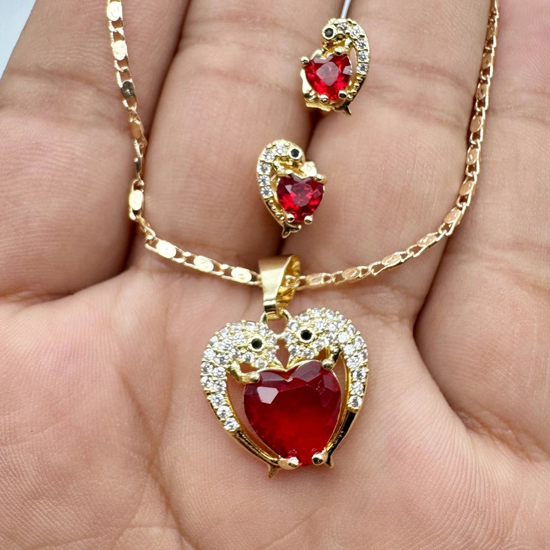 Set Premium Corazón De Delfín De Cadena y Aritos