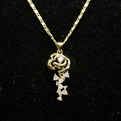 Set Premium Rosas De Amor Cadena y Aritos