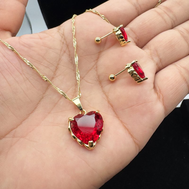 Set Premium Corazón De Amor De Cadena y Aritos